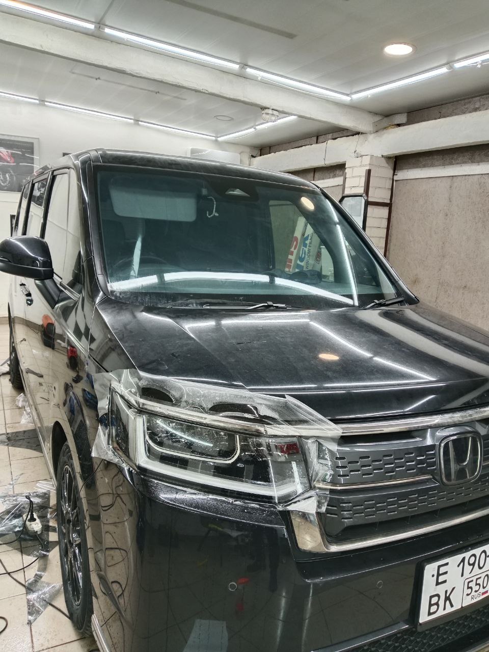 Тонировка автомобилей .