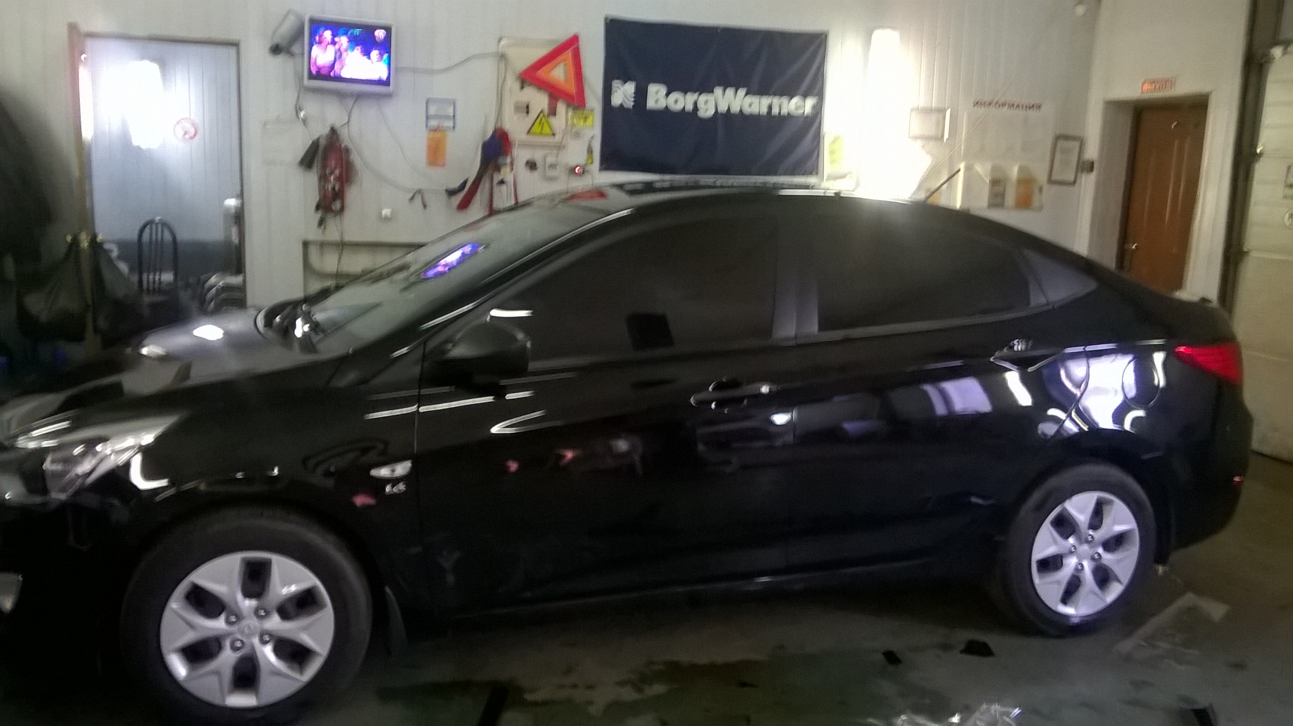 Тонировка автомобилей Владыкино.