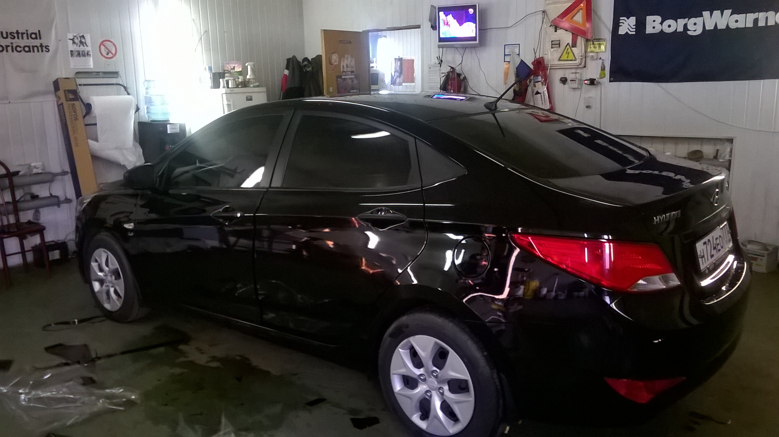 Тонировка автомобилей Владыкино.