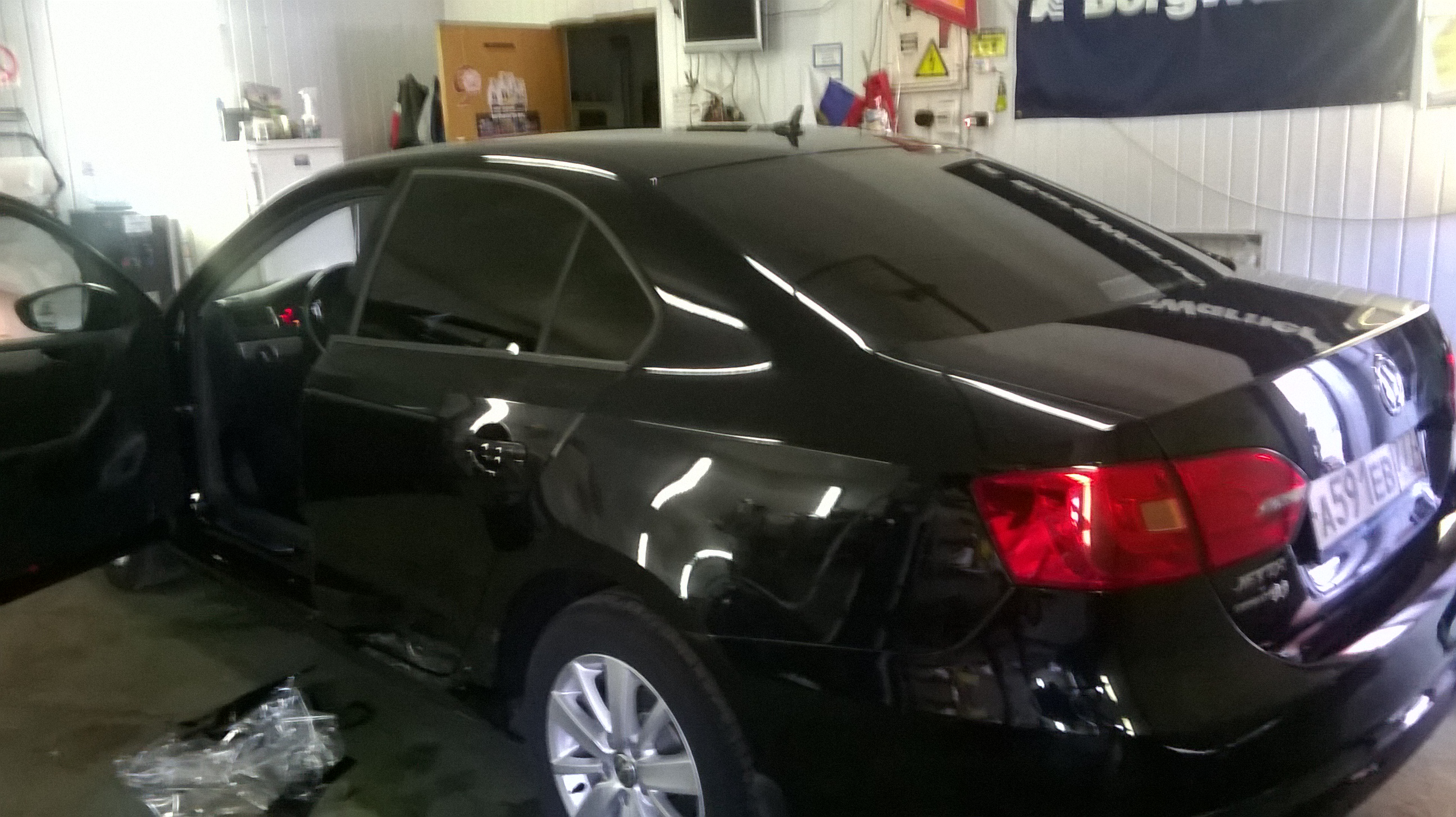 Тонировка автомобилей Владыкино.