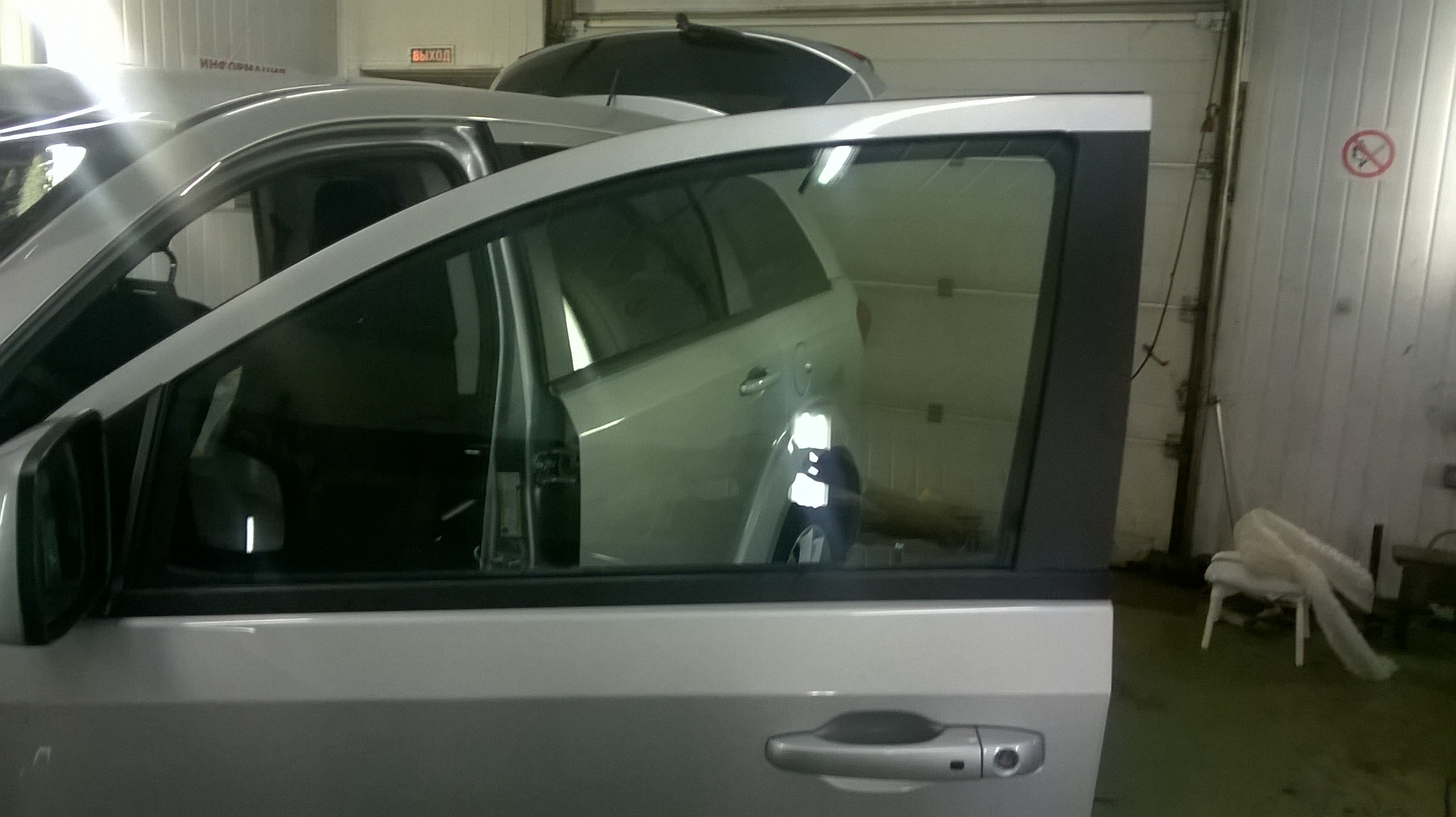 Тонировка автомобилей Владыкино.