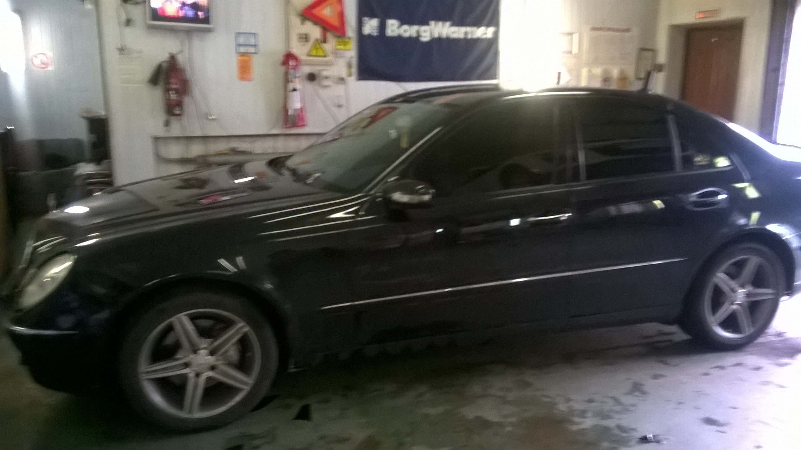 Тонировка автомобилей Владыкино.