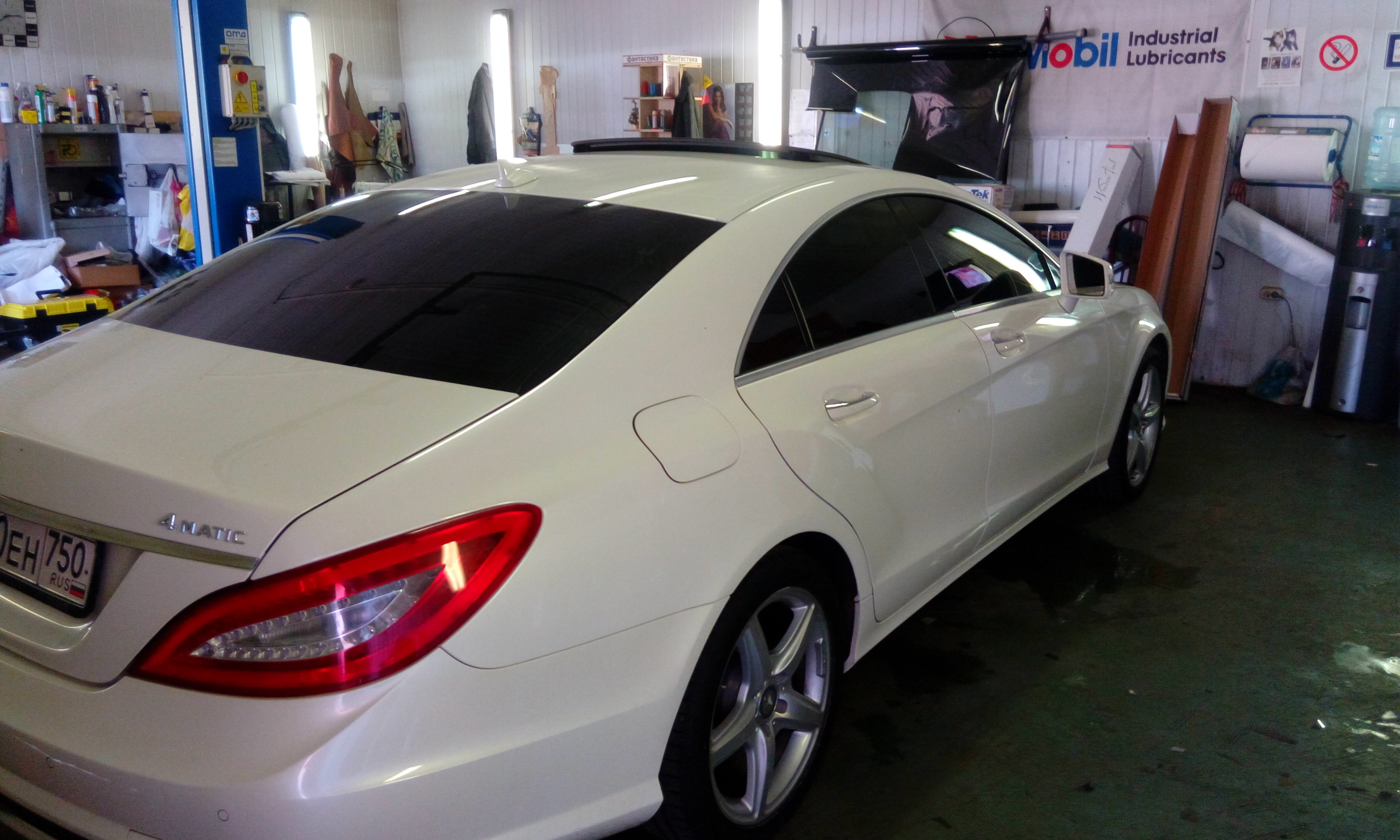 Тонировка автомобилей .