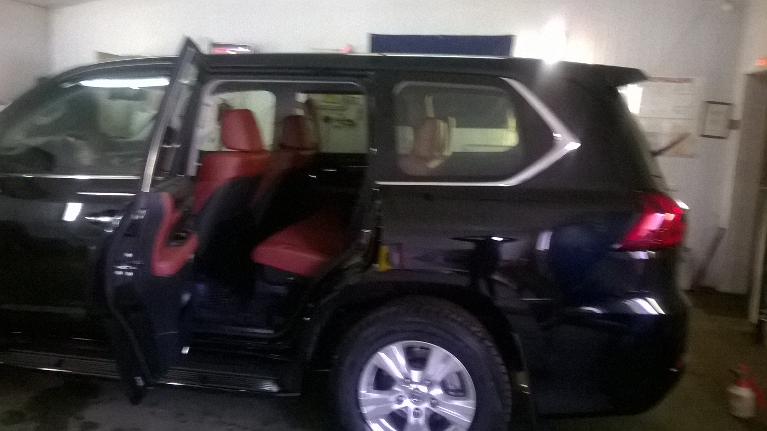 Тонировка автомобилей Владыкино.