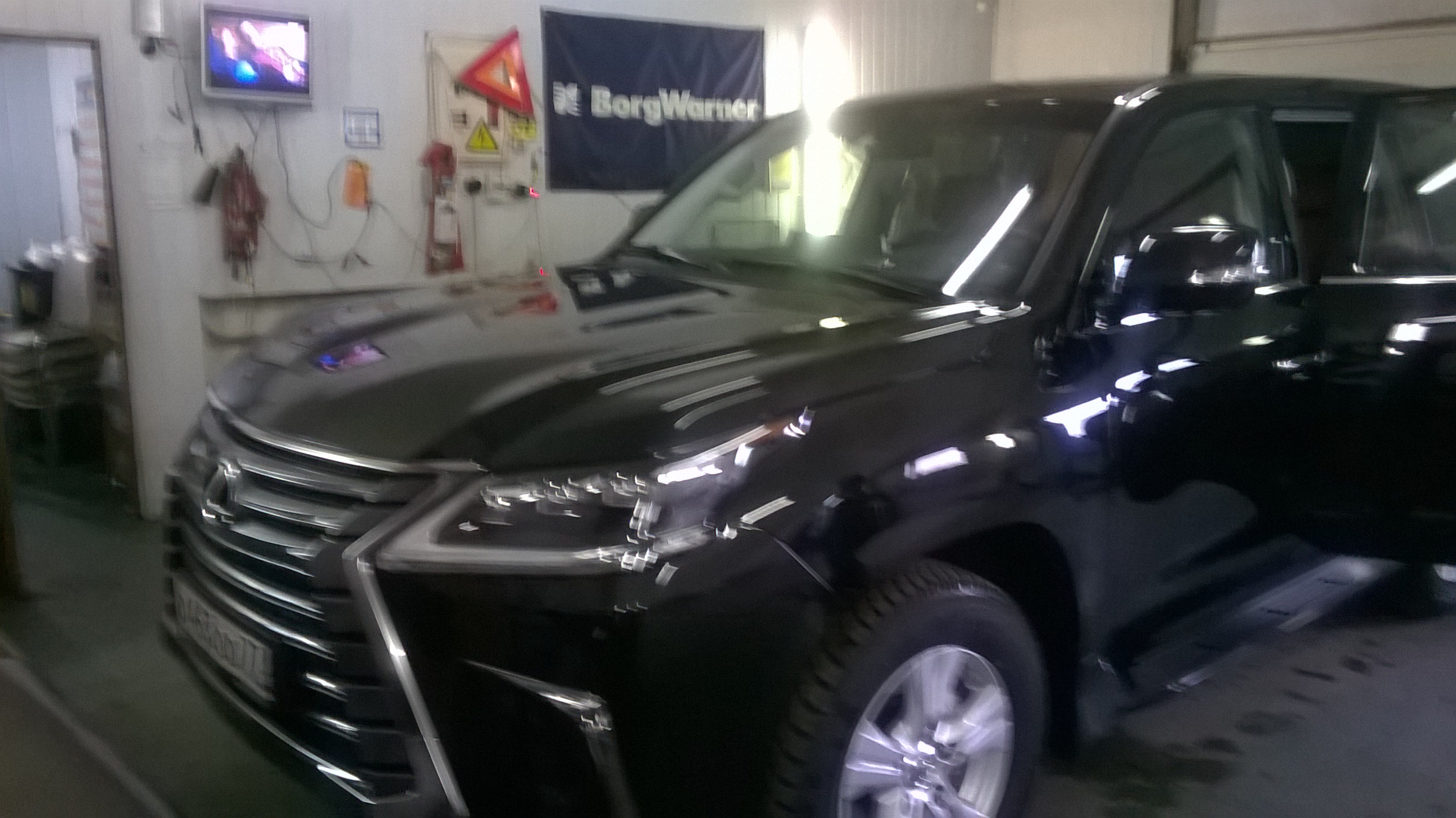 Тонировка автомобилей Владыкино.