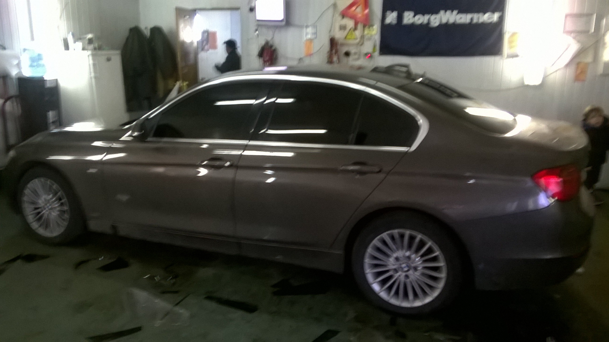 Тонировка автомобилей Владыкино.