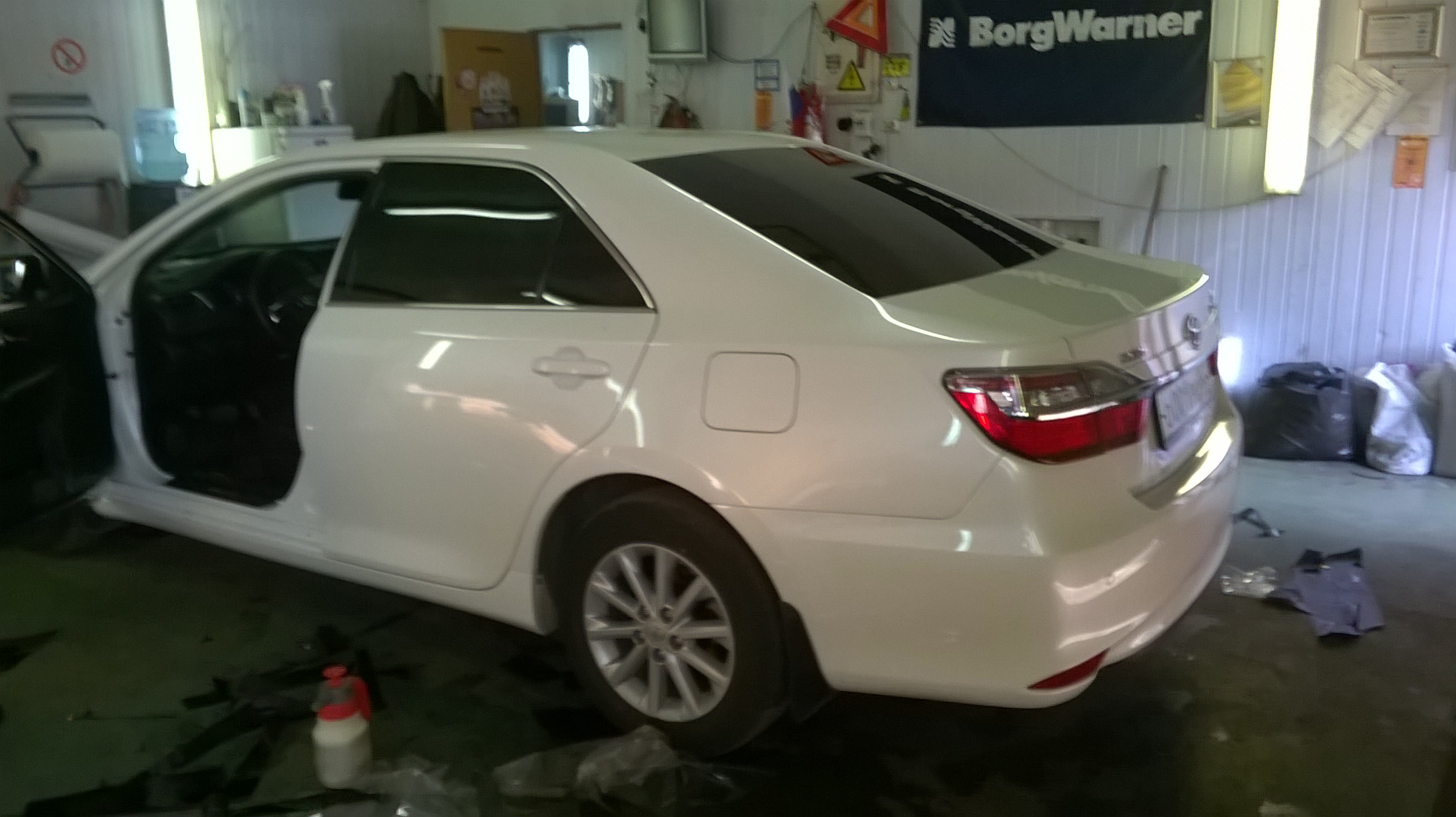 Тонировка автомобилей Владыкино.